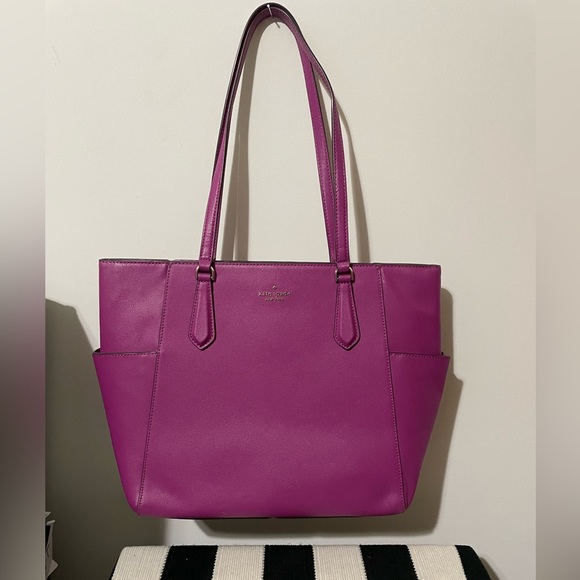 kate spade Handbags - EUC Kate Spade New York Tippy Medium Top Zip Tote Baja Rose Pink